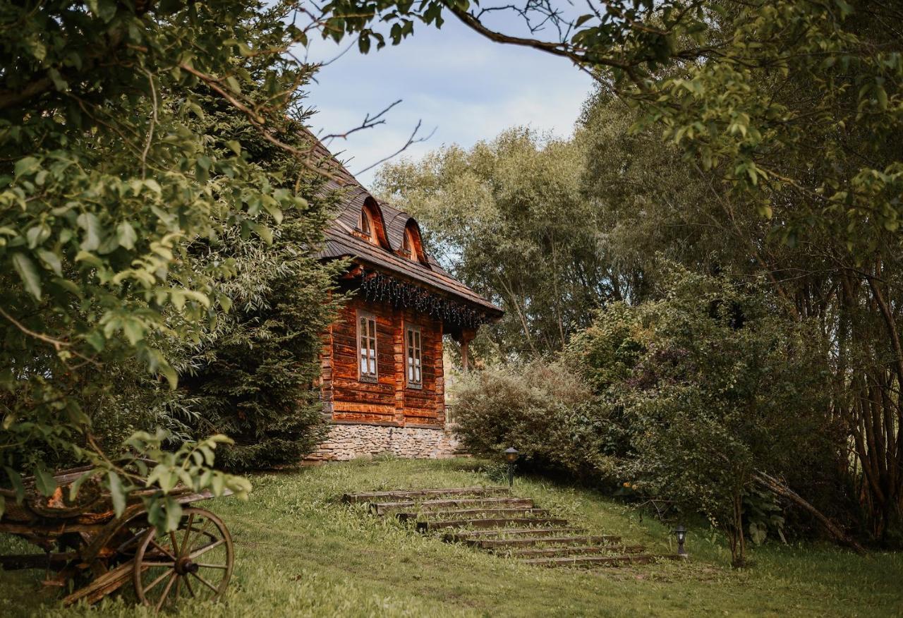Villa Przystanek Ropienka Leśniczówka Exterior foto